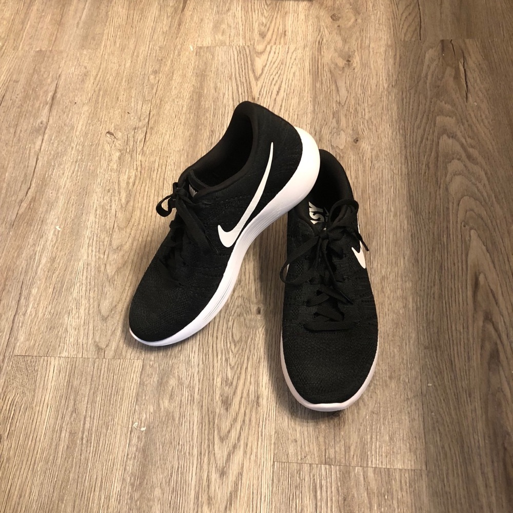 NWT Nike Sneakers